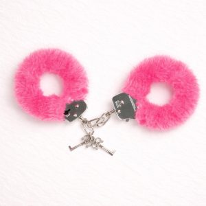 Menottes en métal avec doublure douce effet fourrure coloris rose.